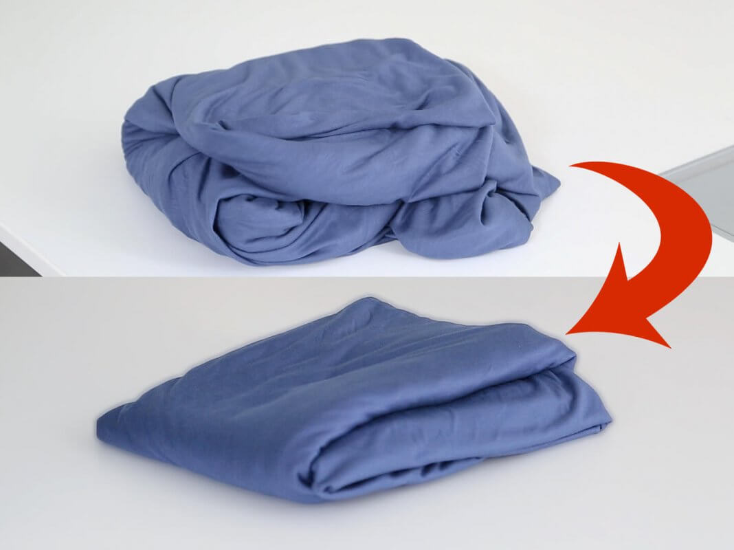 how to fold fitted sheets 1