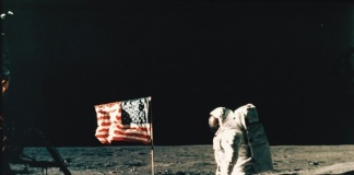 how long does it take to get to the moon and back