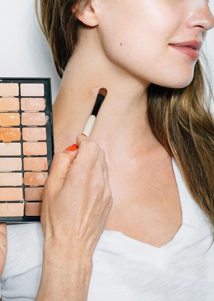 HOW TO GET RID OF A HICKEY makeup