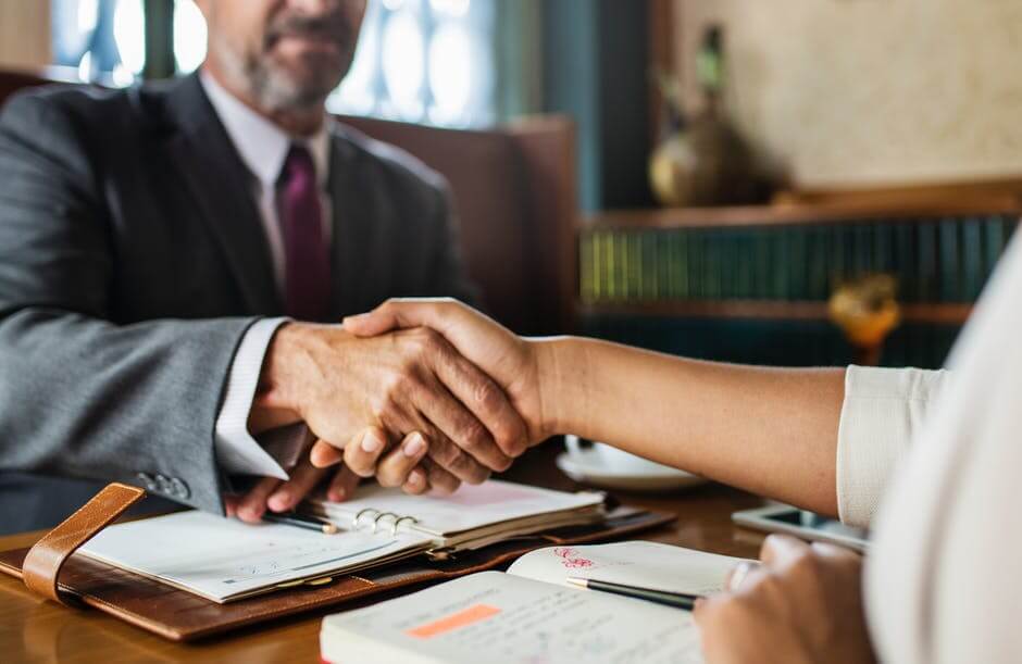 9 Important Questions to Ask Before Hiring a Lawyer