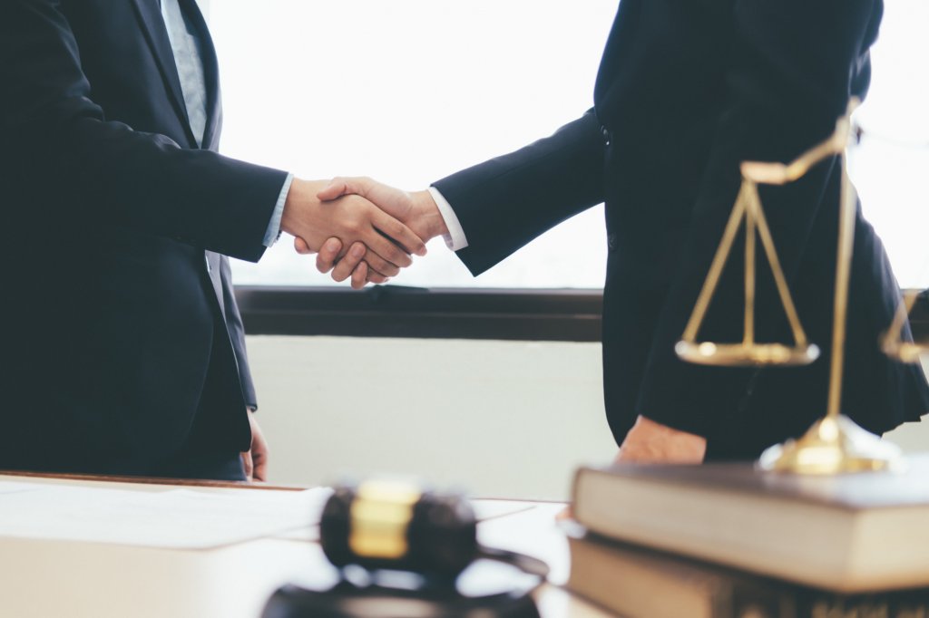 8 Essential Questions to Ask When Looking for an Attorney