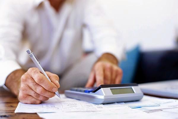 3 Ways To Reduce Your Monthly Expenses