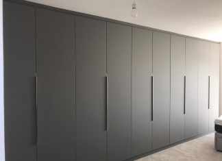 Homeowner Opt Fitted Wardrobes