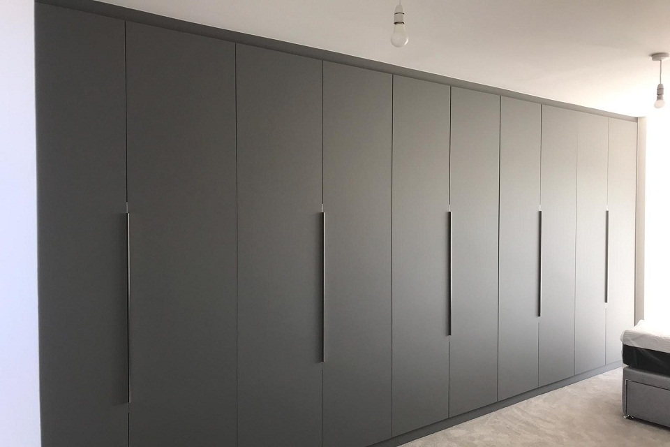 Homeowner Opt Fitted Wardrobes