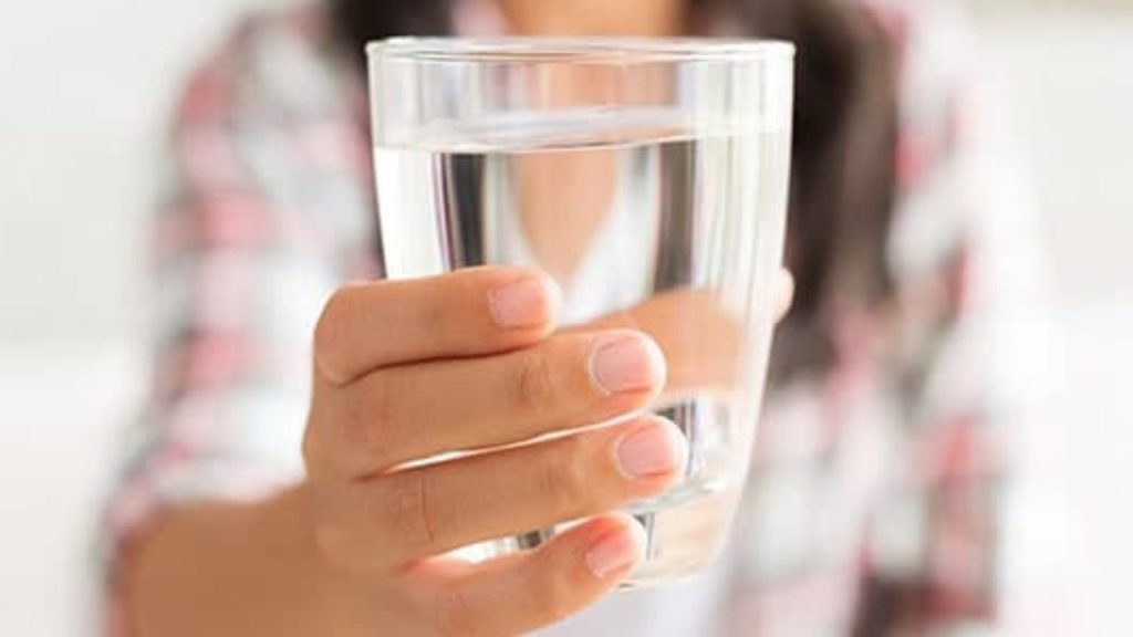 Acid Reflux: Alkaline Water Benefits Backed By Science