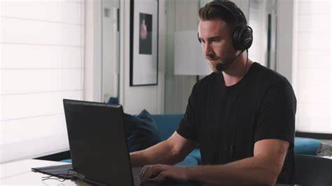 How to Choose the Right Headset for Your Work-from-Home Setup