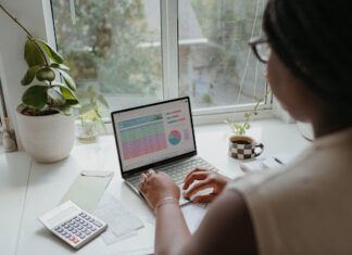 7 Upwork Jobs for Beginners: You Can Do It