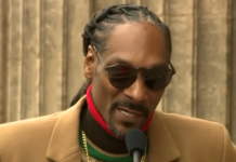 snoop dogg while acceptance speech at hollywood walk of fame