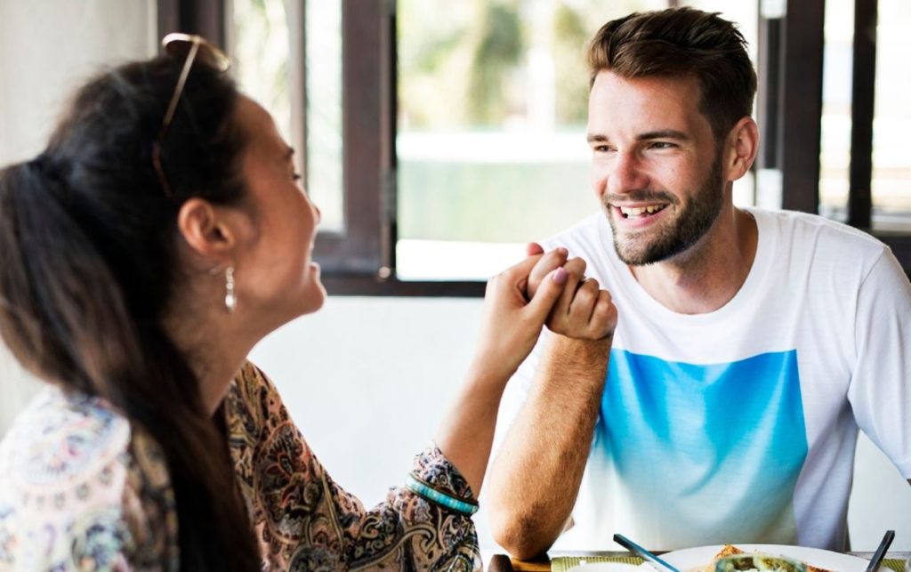 Romantic Questions to ask a guy to know him deeper