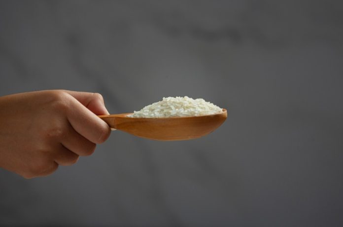 how long can rice sit out