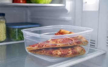 how long is pizza good for in the fridge