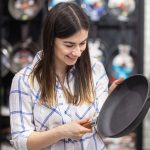 how to clean cast iron skillet