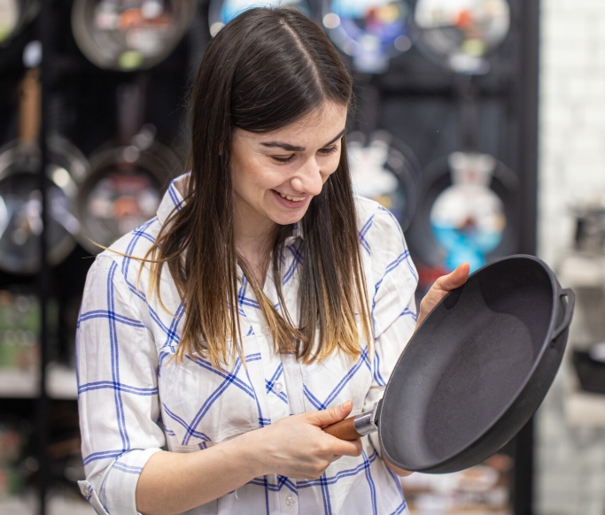 how to clean cast iron skillet