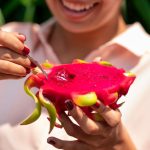 what does dragon fruit taste like