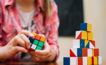 How Many People Can Solve a Rubik’s Cube? Real Stats & Facts how many people can solve a rubik's cube