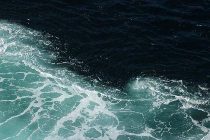 Why Don’t the Atlantic and Pacific Oceans Mix? The Truth Will Surprise You why don't the atlantic and pacific oceans mix